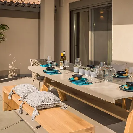 Helios Luxury Private And Superior *