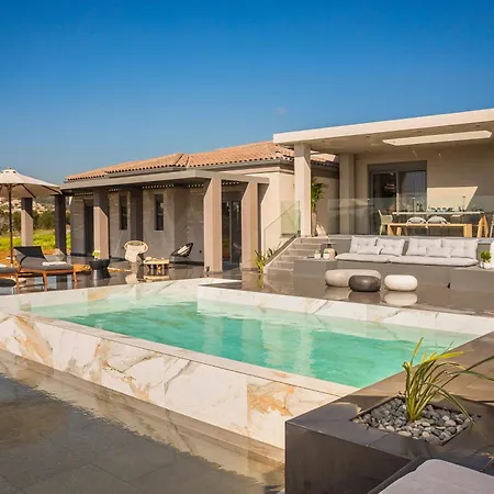 Helios Luxury Private And Superior Svoronata