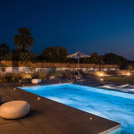 Avgi Luxury Villa Svoronata