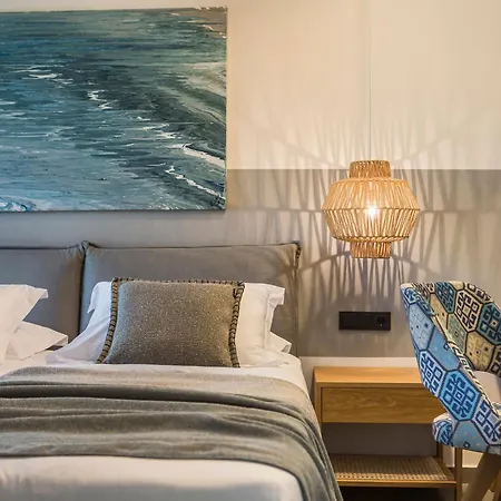 Avgi Luxury Villa Βίλα Σβορωνάτα