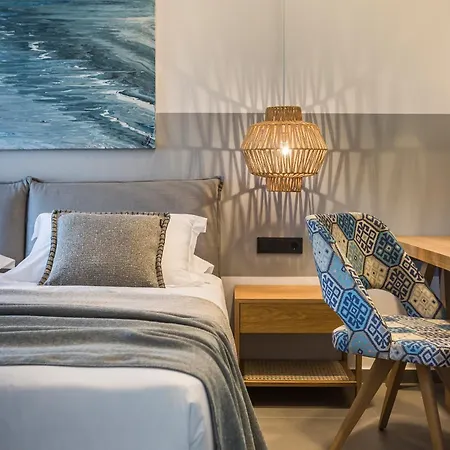 Βίλα Avgi Luxury Villa Σβορωνάτα