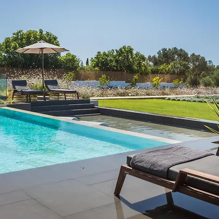 Helios Luxury Villas Vilă *